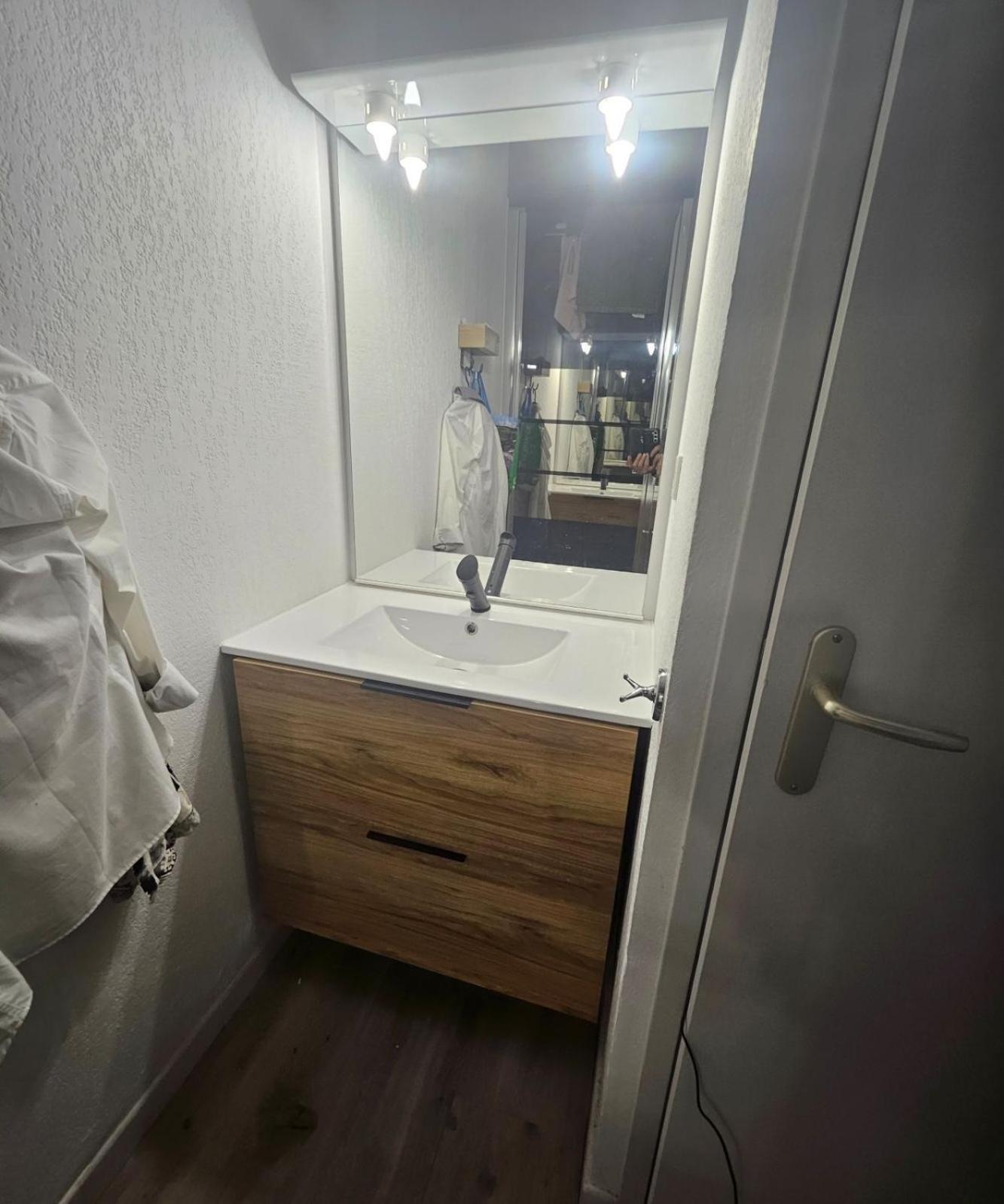 Maison Plain Pied Avec Climatisation Dans Une Residence Privee Avec Piscine Saint-Saturnin-lès-Avignon Exteriör bild